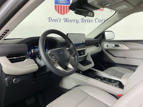 New 2026 Ford Explorer Active w/ Active Comfort Package RWD image 13