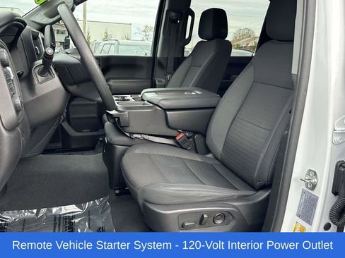 Used 2025 Chevrolet Silverado 2500 Custom w/ Custom Value Package image 17