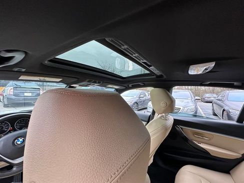 Used 2017 BMW 330i Sedan image 33