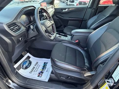 Used 2025 Ford Escape ST-Line FWD image 29