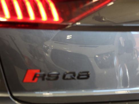 Used 2022 Audi RS Q8 w/ Carbon Optic Package image 45