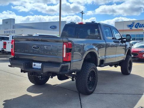 New 2026 Ford F250 Lariat w/ Black Appearance Package AWD/4WD image 2