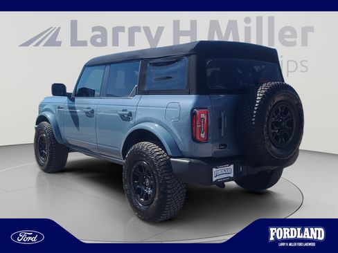Used 2023 Ford Bronco Outer Banks AWD/4WD image 3