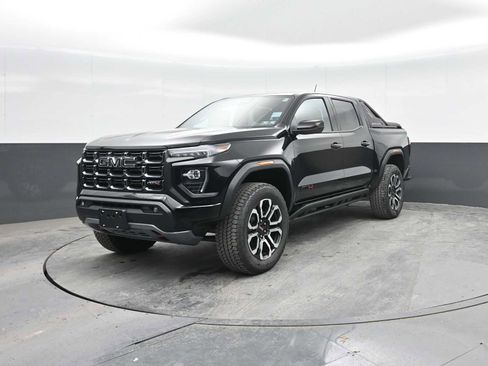 New 2025 GMC Canyon AT4 w/ Nightfall Edition image 5