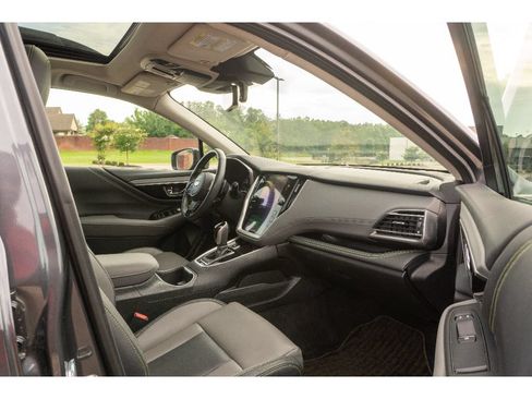 Used 2025 Subaru Outback Onyx Edition AWD/4WD image 19