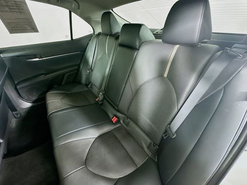 Used 2020 Toyota Camry XSE FWD image 36