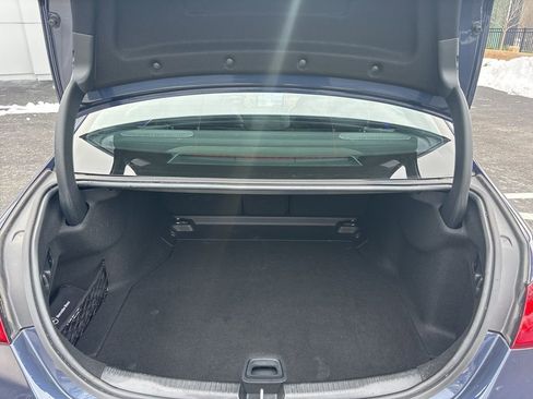 Used 2025 Mercedes-Benz C 300 4MATIC Sedan image 9