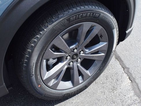 New 2026 Ford Explorer Active AWD/4WD image 11