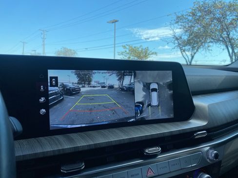 Used 2025 Kia Telluride SX image 15