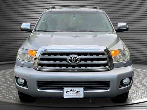 Used 2008 Toyota Sequoia Limited image 2