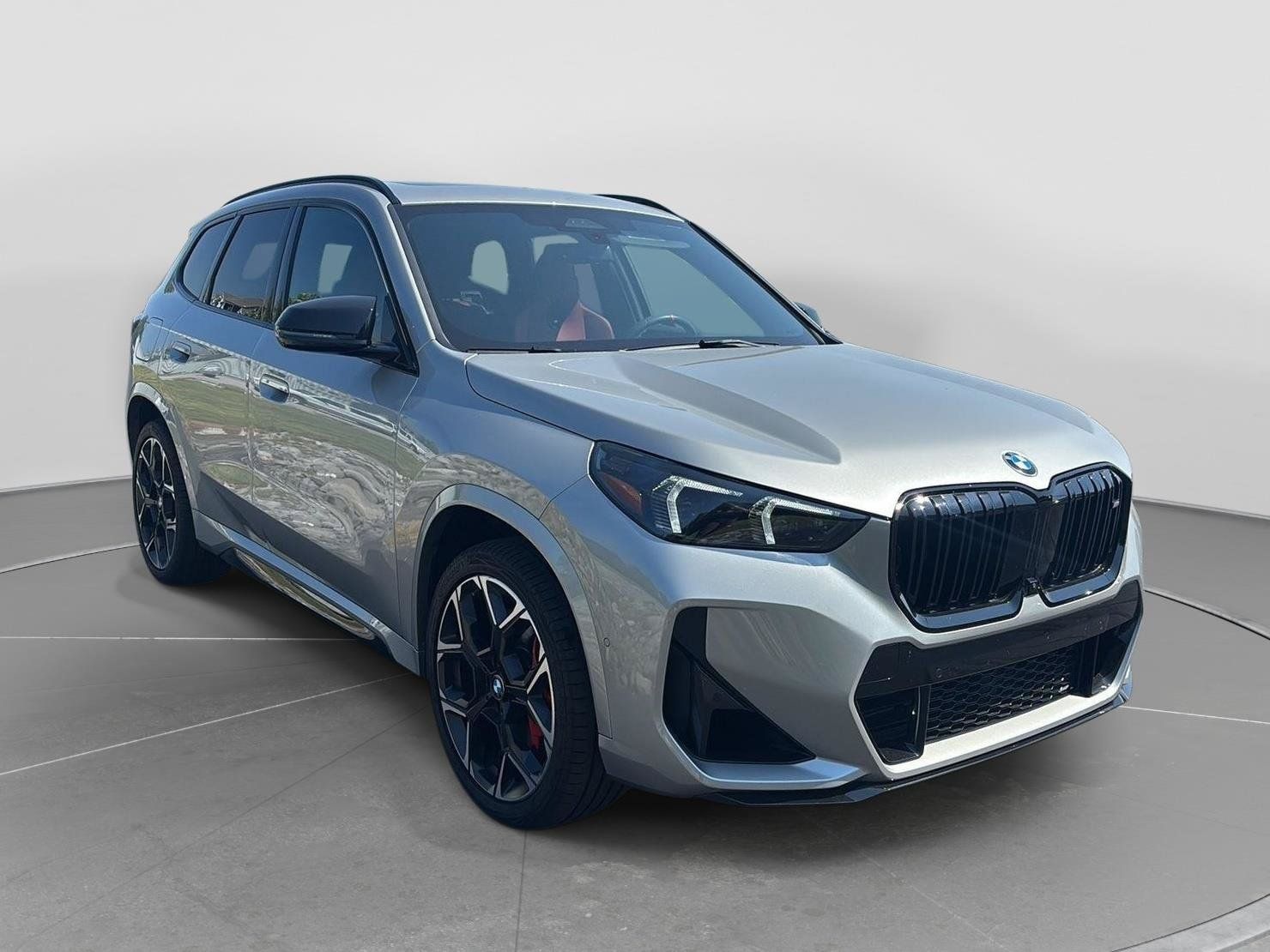 Used 2026 BMW X1 M35i w/ Technology Package AWD/4WD image 4