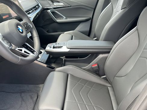 New 2025 BMW X2 xDrive28i w/ M Sport Package image 10