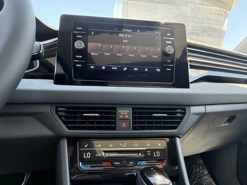 New 2026 Volkswagen Jetta SE FWD image 14