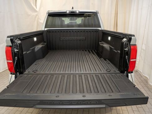 Certified 2024 Toyota Tacoma TRD Off-Road image 5