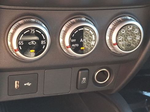 Used 2024 Mitsubishi Outlander Sport SE image 16