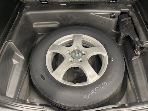 Used 2023 Jeep Grand Cherokee Limited image 11