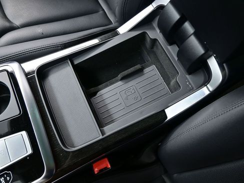 Used 2023 Audi Q7 3.0T Prestige w/ Prestige Package image 24