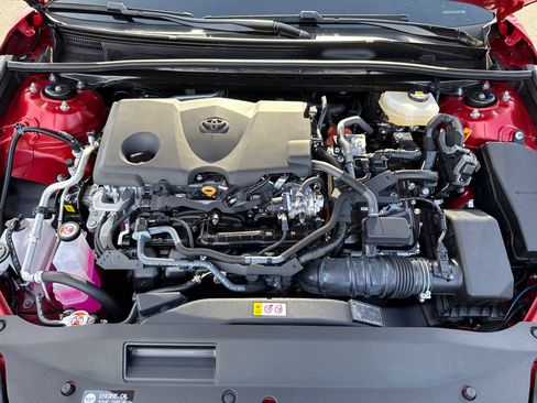 New 2026 Toyota Camry Hybrid FWD image 6