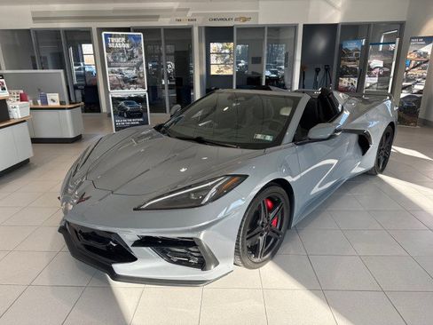 Used 2024 Chevrolet Corvette Stingray Preferred Conv w/ Z51 Performance Package image 4