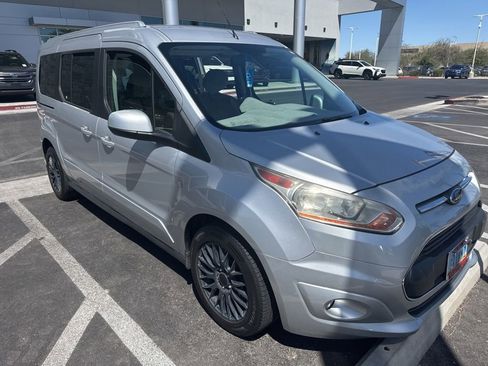 Used 2017 Ford Transit Connect Titanium FWD image 2