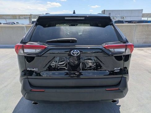 Used 2024 Toyota RAV4 XLE Premium w/ Weather Package AWD/4WD image 4