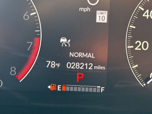 Used 2024 Honda HR-V LX image 18