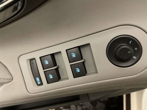 Used 2012 Buick LaCrosse Premium image 12