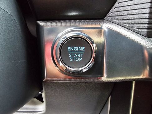Used 2025 Ford F150 Raptor AWD/4WD image 21