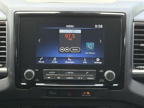 Certified 2024 Nissan Frontier SV w/ Technology Package RWD image 3