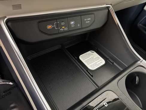 New 2026 Kia Carnival EX image 32