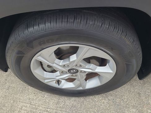 Used 2024 Hyundai Tucson SE image 10