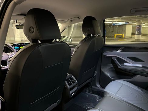 New 2026 Volkswagen Tiguan SE AWD/4WD image 23