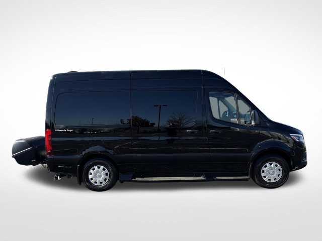 Used 2022 Mercedes-Benz Sprinter 2500 image 34