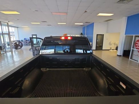 Used 2024 RAM 1500 Warlock AWD/4WD image 22