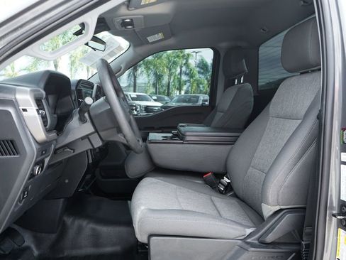 Used 2025 Ford F150 XL w/ Equipment Group 103A High image 18