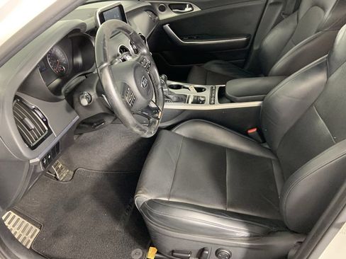 Used 2018 Kia Stinger GT image 14
