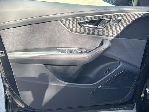 New 2026 Audi SQ8 Prestige image 12