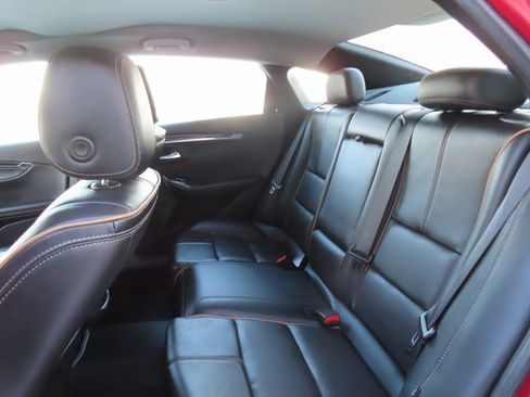 Used 2019 Chevrolet Impala Premier w/ Premier Confidence Package image 22