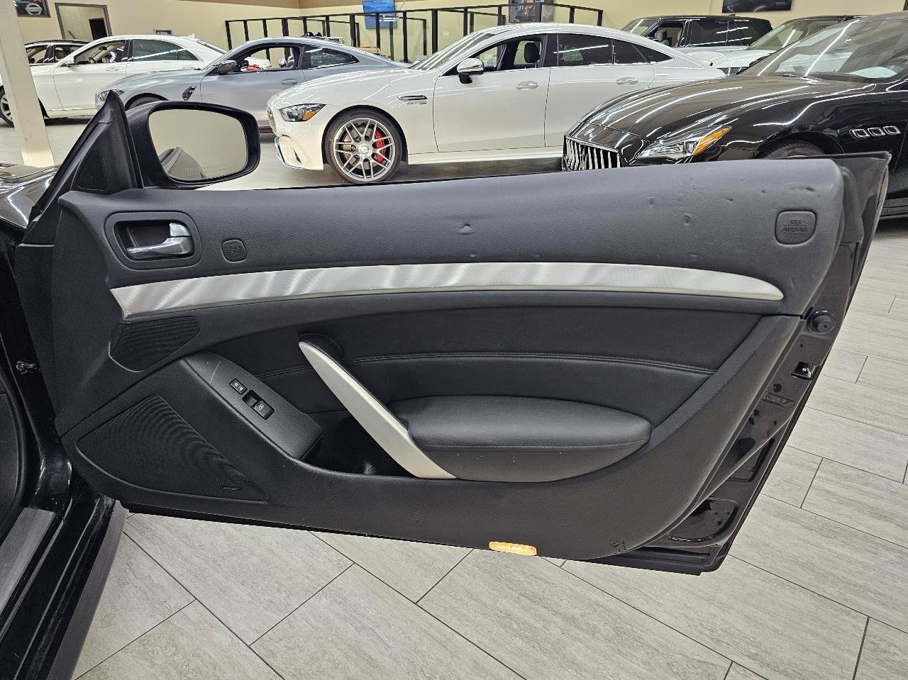 Used 2013 INFINITI G37 Convertible w/ Premium Pkg RWD image 36