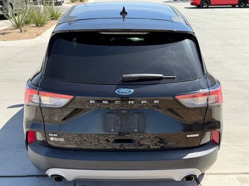 Used 2020 Ford Escape SE FWD image 5