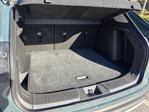 Certified 2025 Chevrolet Trax LT w/ LT Convenience Package image 33