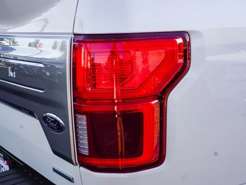 Used 2019 Ford F150 Platinum w/ Equipment Group 701A Luxury AWD/4WD image 8