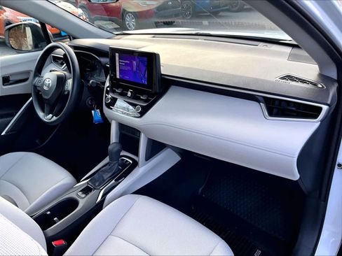 Certified 2024 Toyota Corolla Cross L image 14