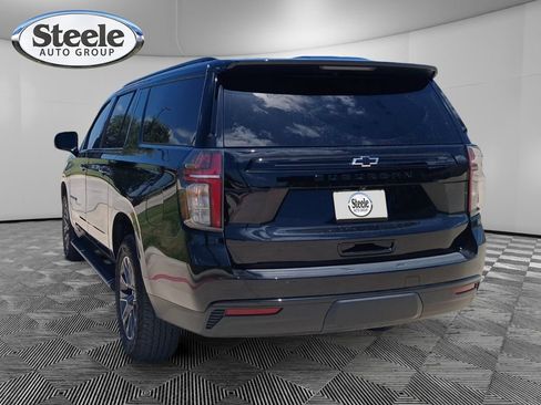 Used 2024 Chevrolet Suburban Z71 w/ Luxury Package AWD/4WD image 2
