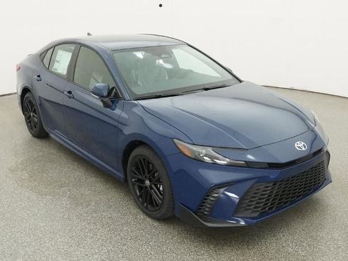 New 2026 Toyota Camry SE FWD image 13