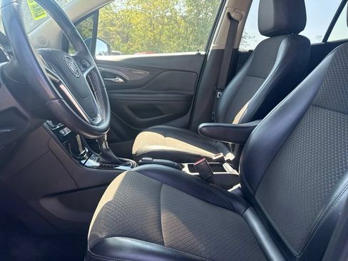 Used 2019 Buick Encore Preferred FWD image 5