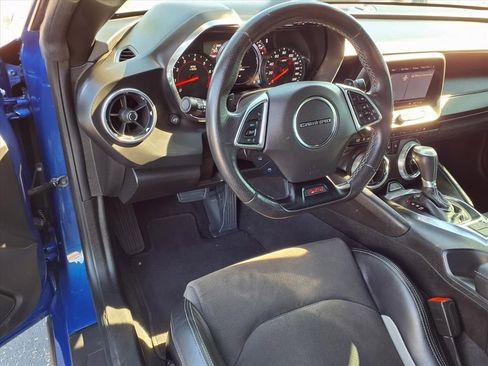 Used 2019 Chevrolet Camaro SS image 9
