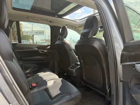 Used 2019 Volvo XC90 T5 Momentum AWD/4WD image 12