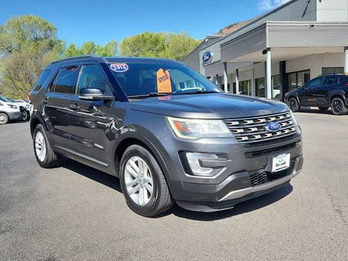 Used 2016 Ford Explorer XLT w/ Equipment Group 202A FWD image 1