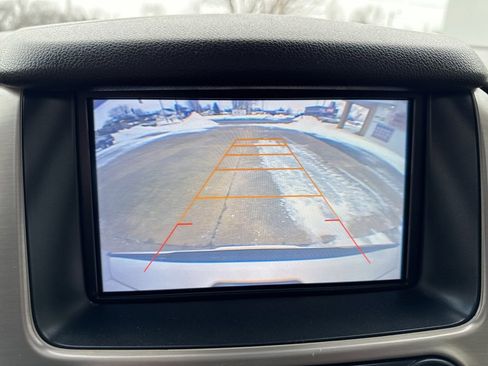 Used 2016 GMC Yukon XL Denali image 24